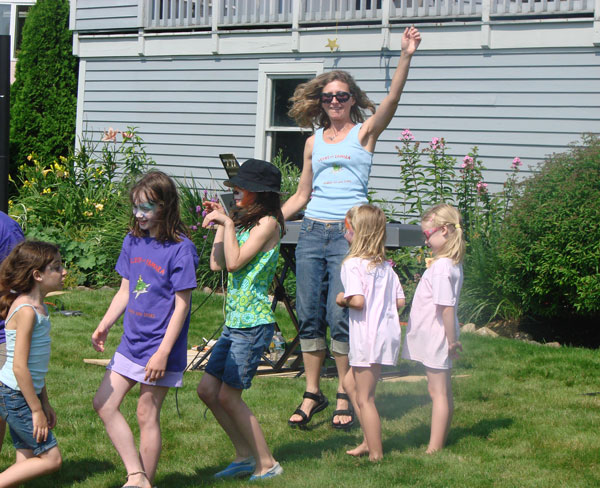 Tamara Jumps with the kids